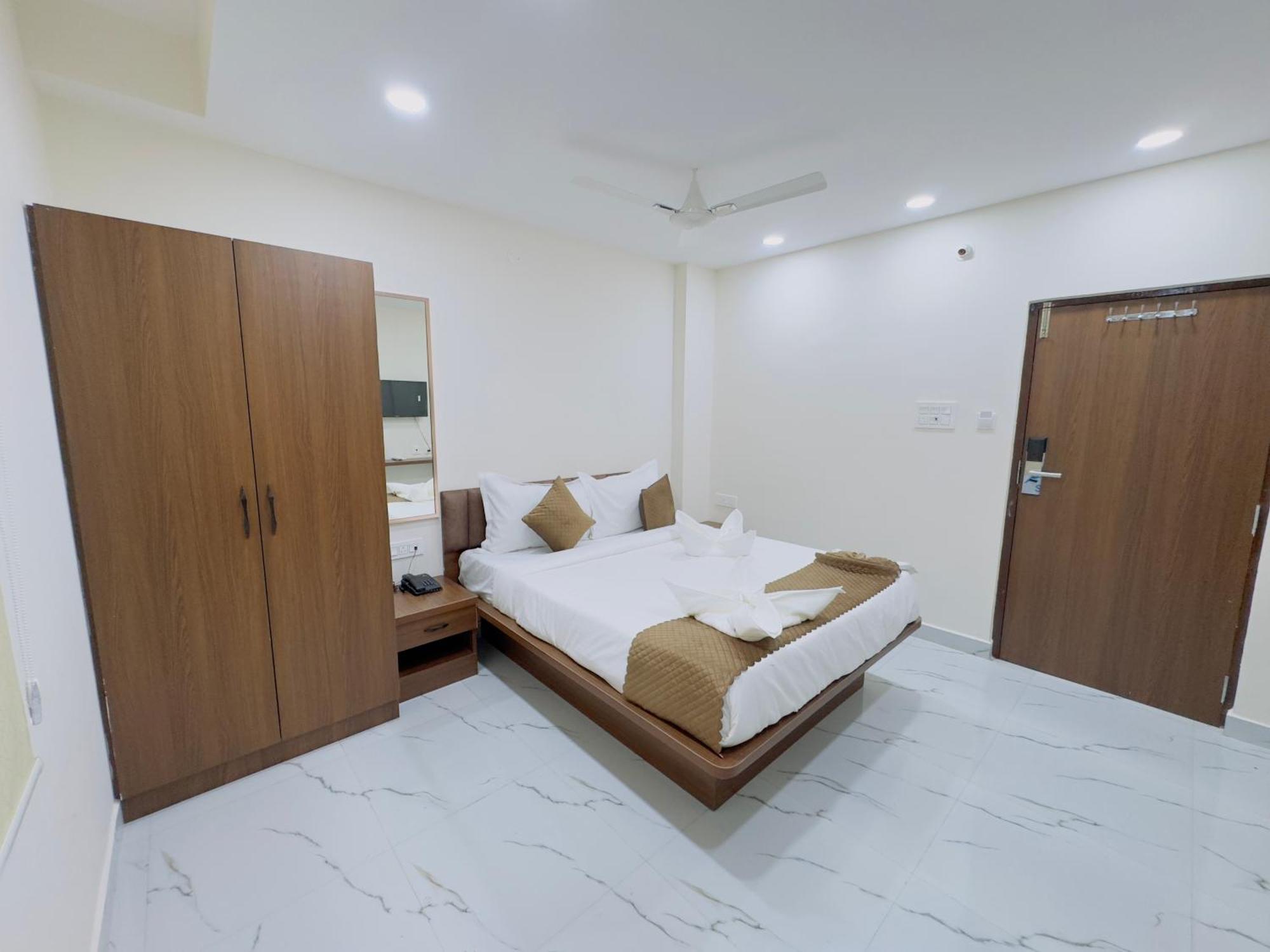 Hotel Apex Inn Hyderabad Airport Exterior photo