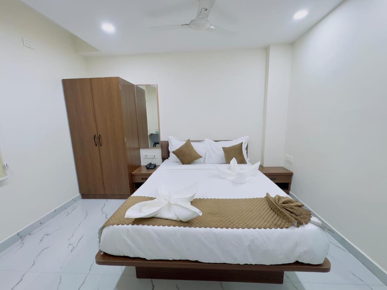 Hotel Apex Inn Hyderabad Airport Exterior photo